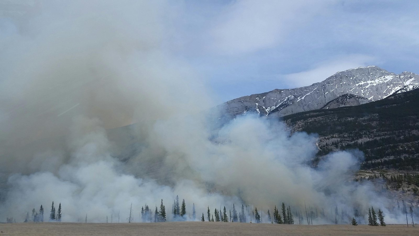 Wildfire smoke PM2.5 health impacts analyzed in Canada