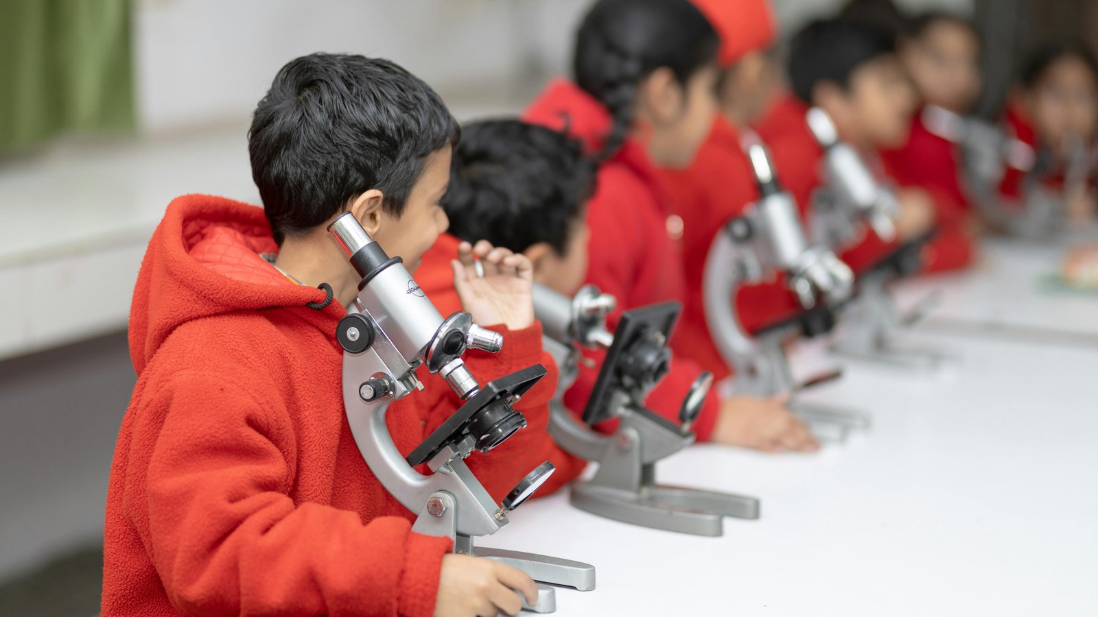 GenAI matched human scoring of students’ scientific inquiry understanding