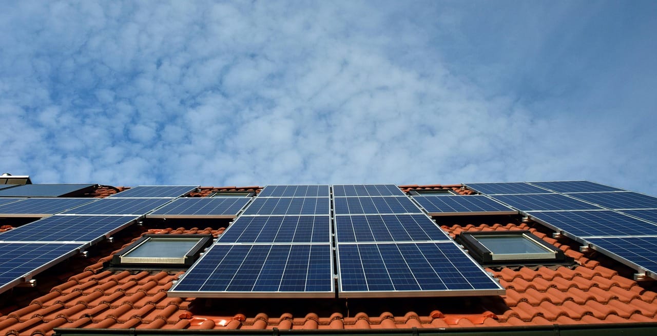 Hybrid renewable microgrids differed by country for EV charging