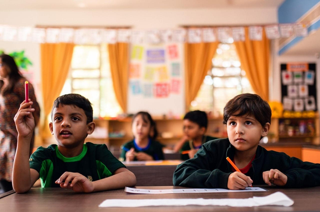 A Critical Examination into Pre-Service Teachers’ Perceptions on Students with Special Educational Needs During Teaching Practice: Learning Subjects or Instructional Objects?