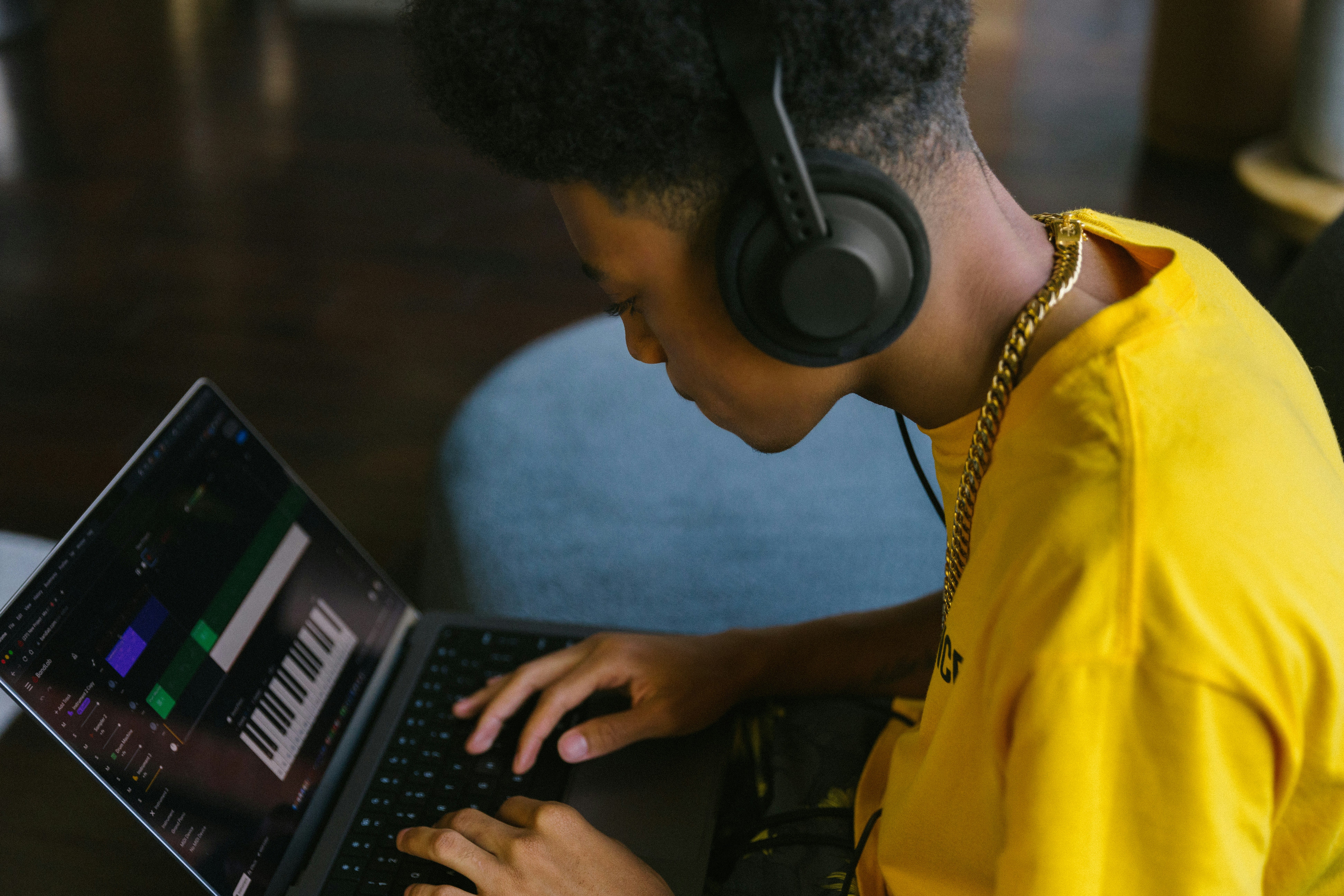 Adaptive music generation improved emotional matching