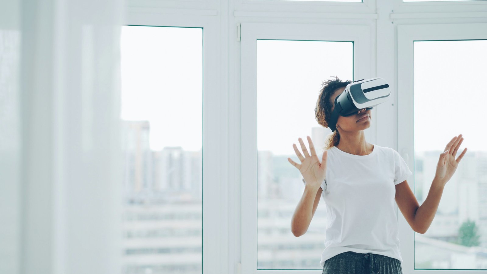 Can’t See Nature for the Trees: A Literature Review about Virtual Nature for Well-Being