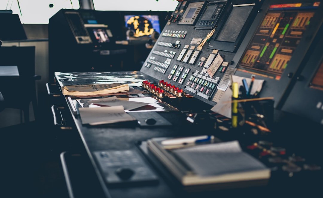 Risk-sensitive ergodic control solved for a linear diffusion system